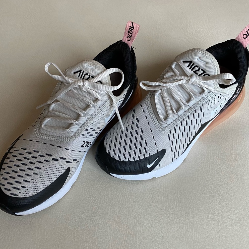 Nike AirMax 270